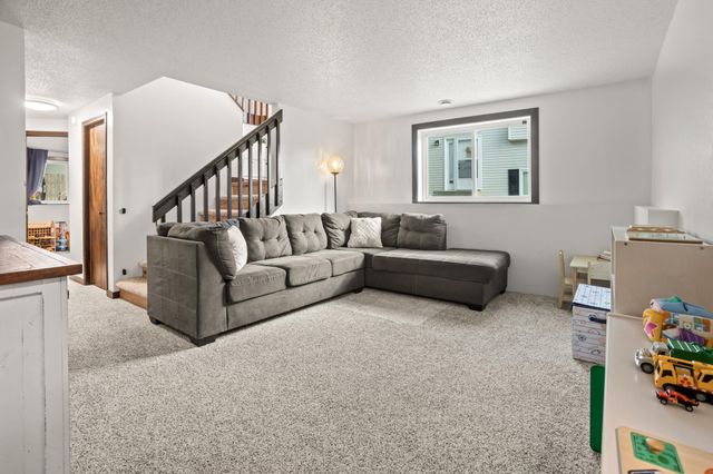 1438 Suntree Drive, West Fargo, ND 58078