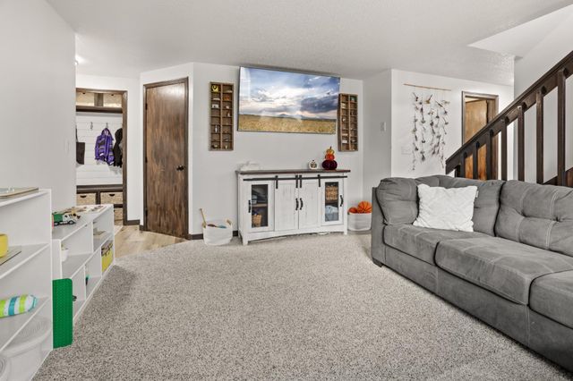 1438 Suntree Drive, West Fargo, ND 58078