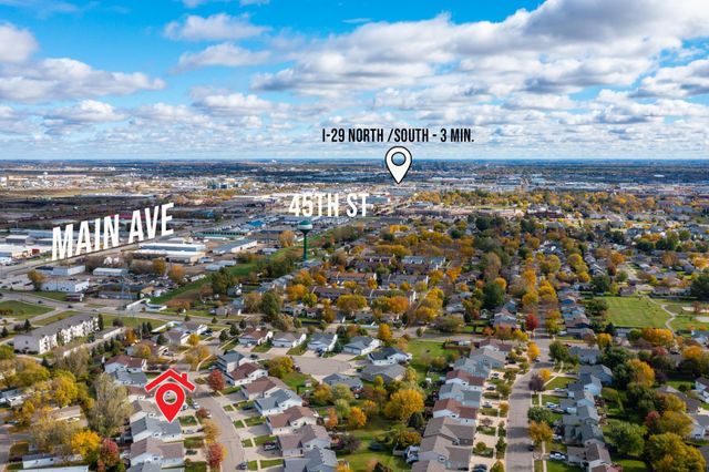 1438 Suntree Drive, West Fargo, ND 58078