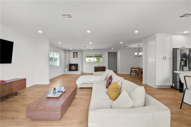 6946 Alcove, North Hollywood, CA 91605