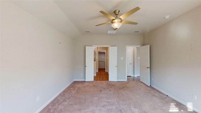 603 Cherry Hills Road, Red Oak, TX 75154