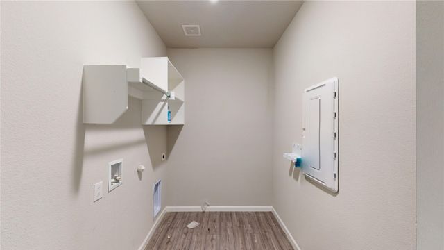 603 Cherry Hills Road, Red Oak, TX 75154