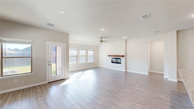 603 Cherry Hills Road, Red Oak, TX 75154