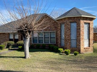 2314 ROGERS Avenue, Lancaster, TX 75134