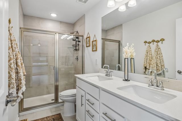 131 Glacier Way, La Vergne, TN 37086