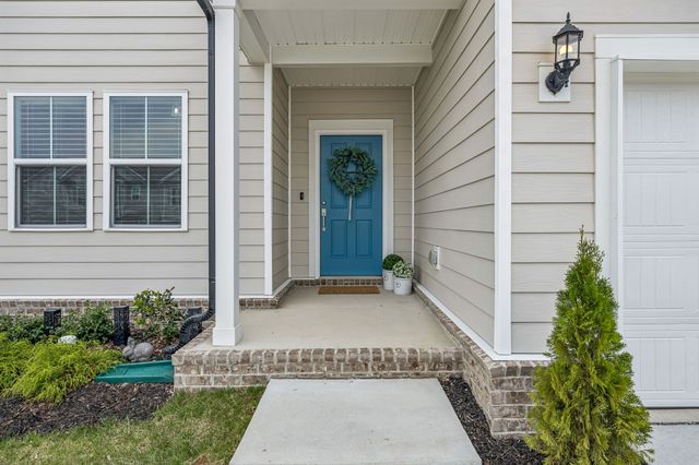 131 Glacier Way, La Vergne, TN 37086