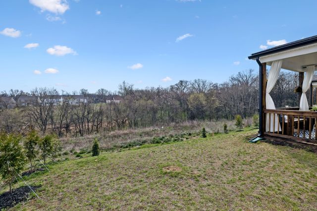 131 Glacier Way, La Vergne, TN 37086