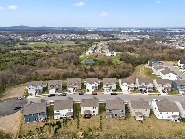 131 Glacier Way, La Vergne, TN 37086