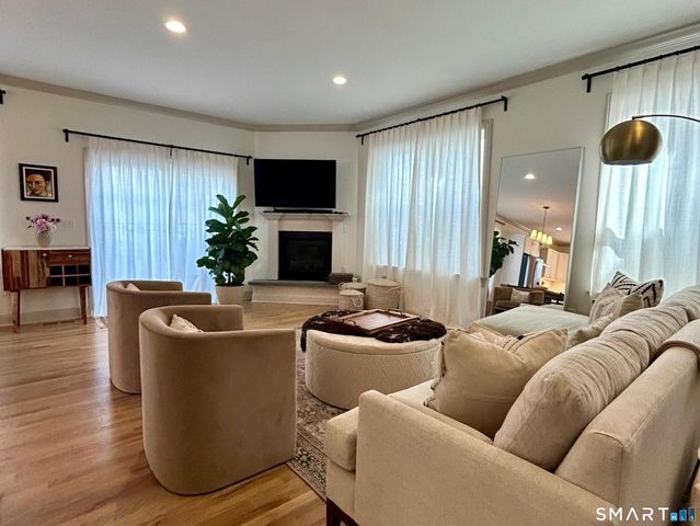 27 Terrace Place 1, Stamford, CT 06902