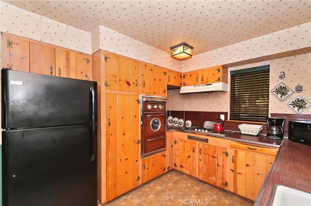 157 Bret Harte Road, Lake Arrowhead, CA 92352