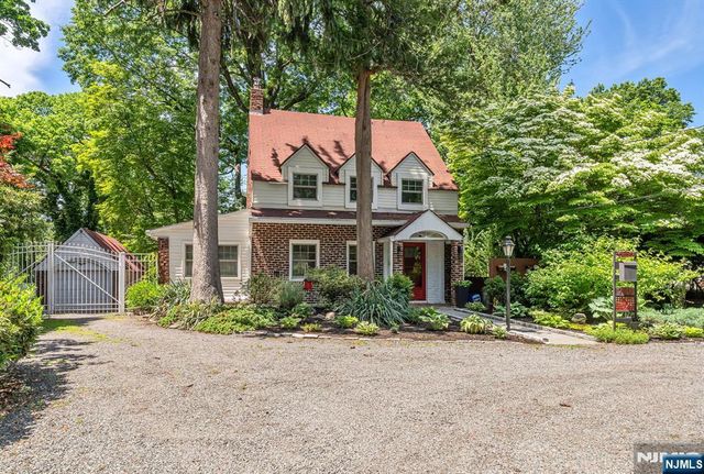 740 River Road, Teaneck, NJ 07666
