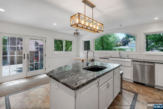 740 River Road, Teaneck, NJ 07666