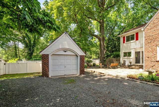 740 River Road, Teaneck, NJ 07666