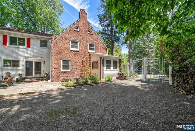 740 River Road, Teaneck, NJ 07666