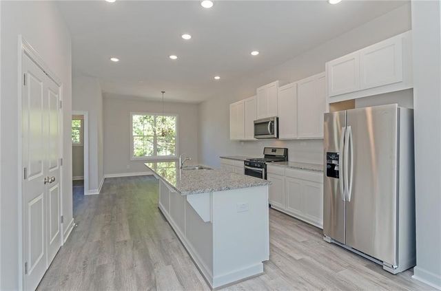 2794 WOODLAND Terrace, Smyrna, GA 30080