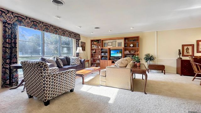 5929 Menlo Dr, Baton Rouge, LA 70808