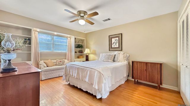 5929 Menlo Dr, Baton Rouge, LA 70808