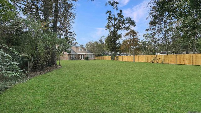 5929 Menlo Dr, Baton Rouge, LA 70808
