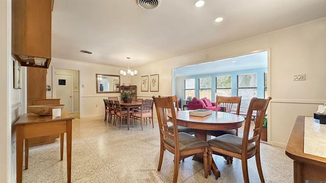 5929 Menlo Dr, Baton Rouge, LA 70808