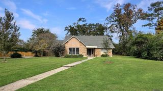 5929 Menlo Dr, Baton Rouge, LA 70808