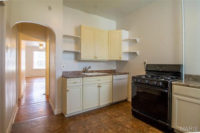3857 Botanical, St Louis, MO 63110