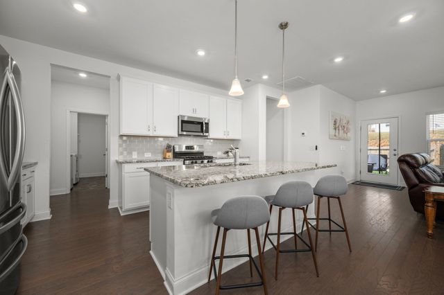 108 Sherringham Way, White House, TN 37188