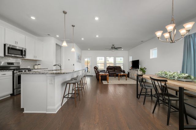 108 Sherringham Way, White House, TN 37188