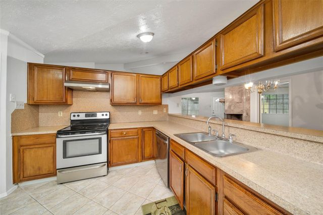 3450 Hartington Drive, Houston, TX 77066