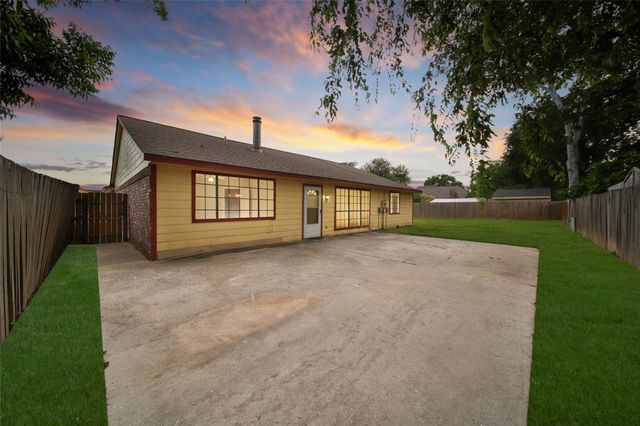 3450 Hartington Drive, Houston, TX 77066