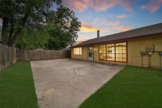 3450 Hartington Drive, Houston, TX 77066