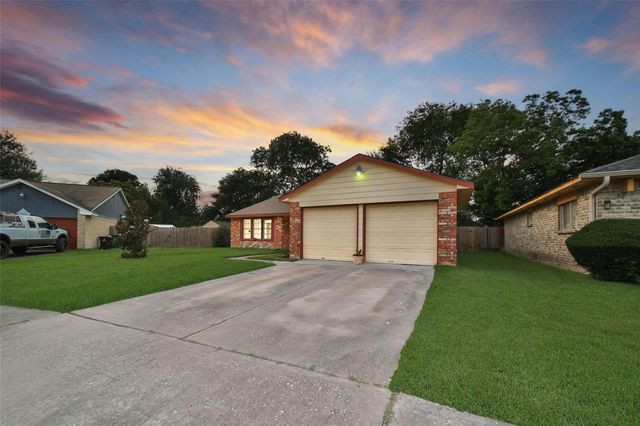 3450 Hartington Drive, Houston, TX 77066
