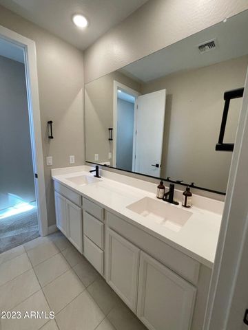 14030 W DESERT FLOWER Drive, Goodyear, AZ 85395