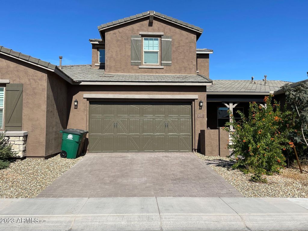 14030 W DESERT FLOWER Drive, Goodyear, AZ 85395