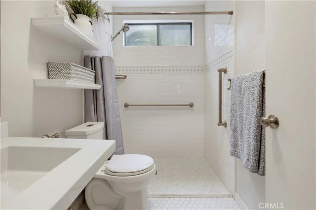 728 E Kensington Road, Los Angeles, CA 90026