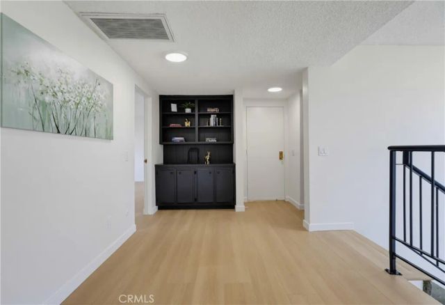 728 E Kensington Road, Los Angeles, CA 90026