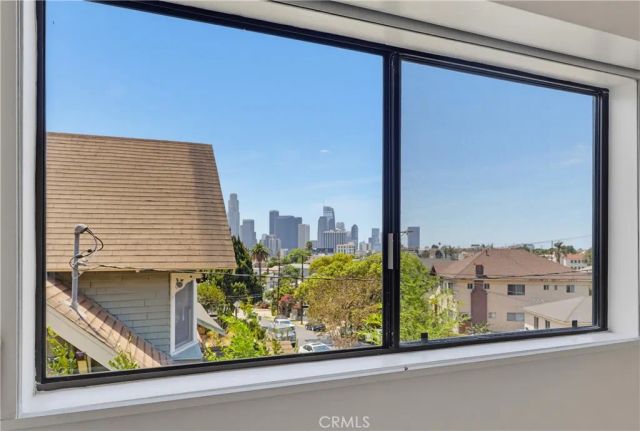 728 E Kensington Road, Los Angeles, CA 90026