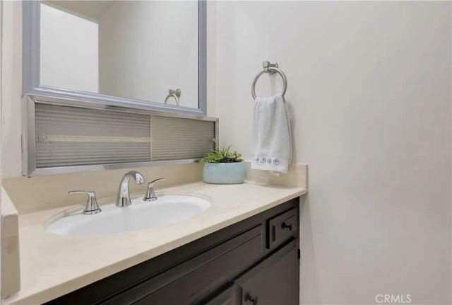 728 E Kensington Road, Los Angeles, CA 90026