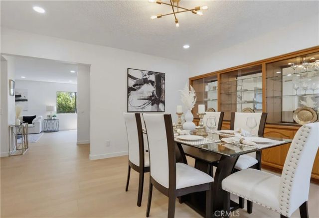 728 E Kensington Road, Los Angeles, CA 90026