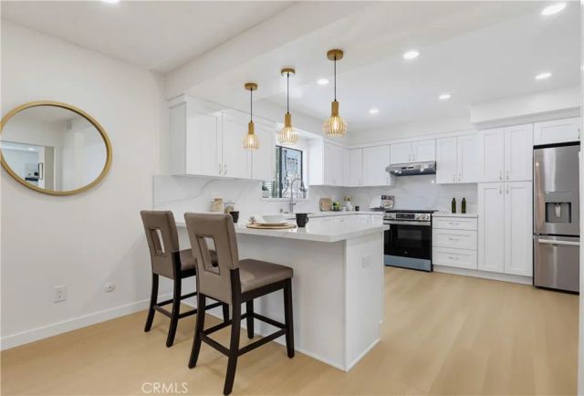 728 E Kensington Road, Los Angeles, CA 90026