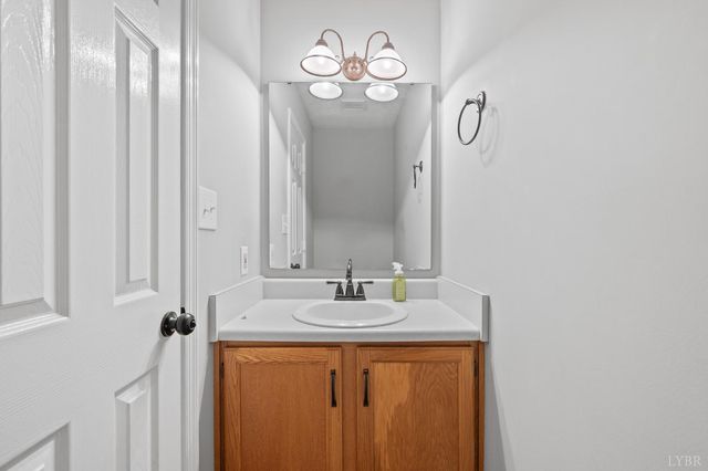 464 Oak Point, Forest, VA 24551