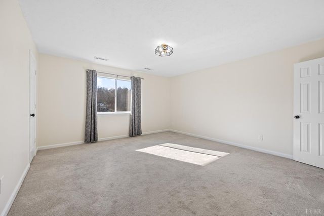 464 Oak Point, Forest, VA 24551