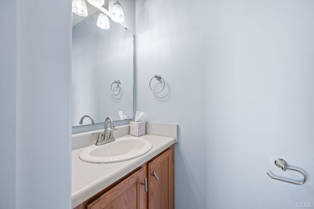 464 Oak Point, Forest, VA 24551