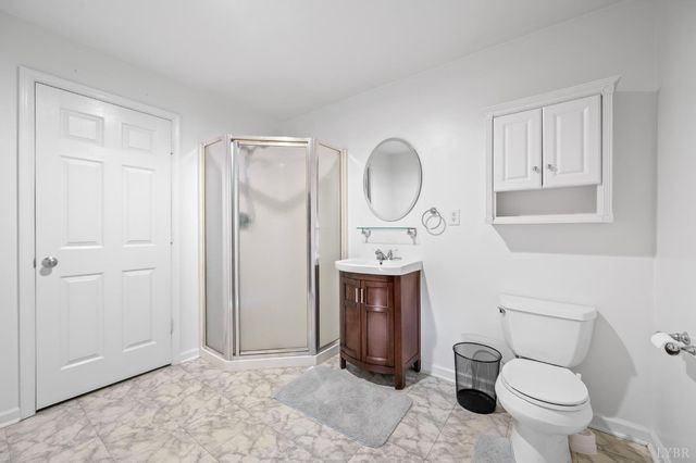 464 Oak Point, Forest, VA 24551