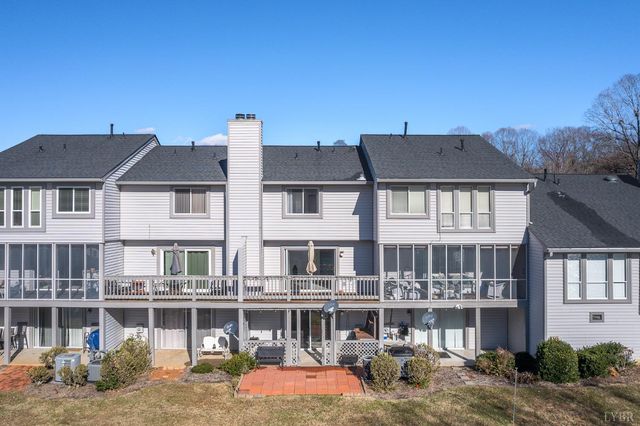 464 Oak Point, Forest, VA 24551