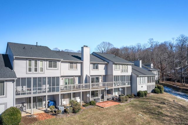 464 Oak Point, Forest, VA 24551