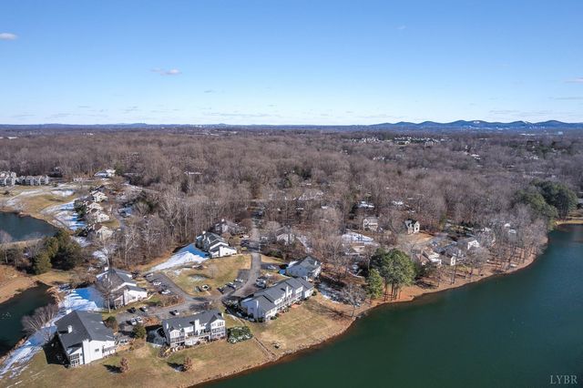 464 Oak Point, Forest, VA 24551