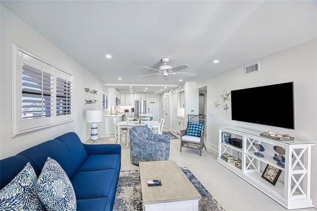 2230 Camino Del Mar DR 3A3, Sanibel, FL 33957