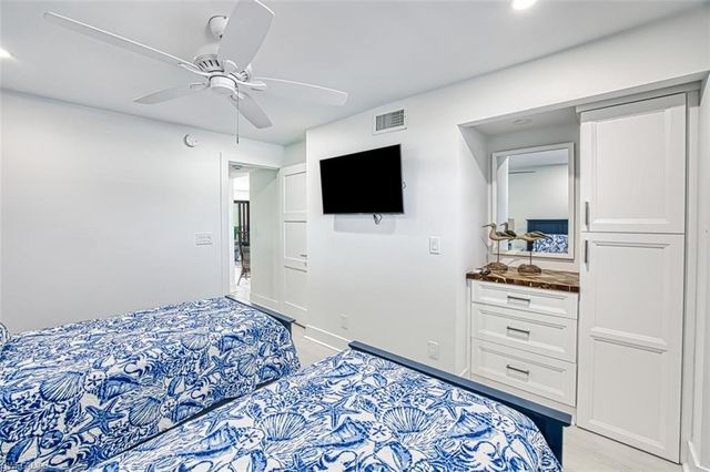 2230 Camino Del Mar DR 3A3, Sanibel, FL 33957