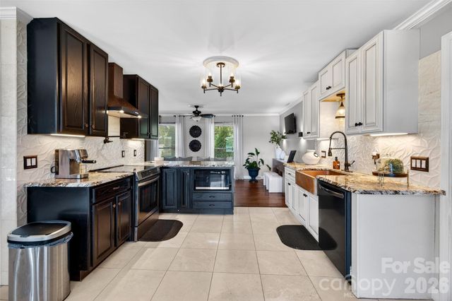615 Kenway Loop, Mooresville, NC 28117