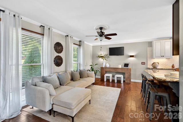 615 Kenway Loop, Mooresville, NC 28117